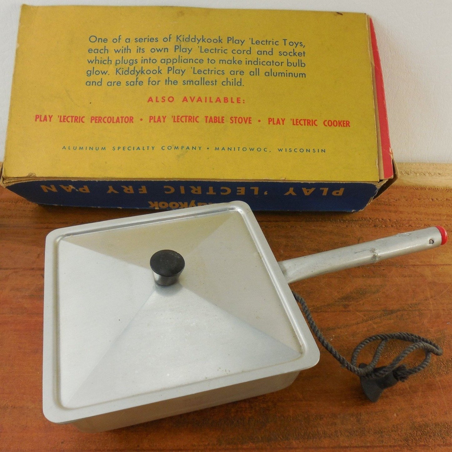 Vintage Kiddykook Play 'Lectric Child's Fry Pan Electric Skillet - Out of Box View