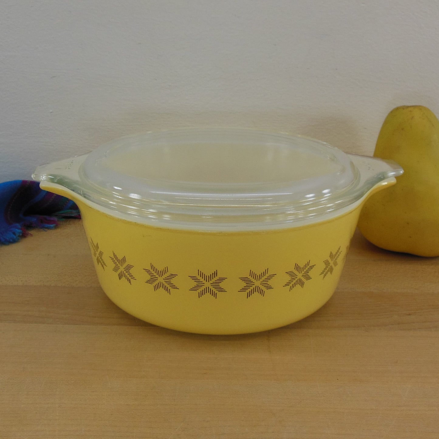 Pyrex Glass USA Town & Country 1.5 Pint Casserole Dish 472