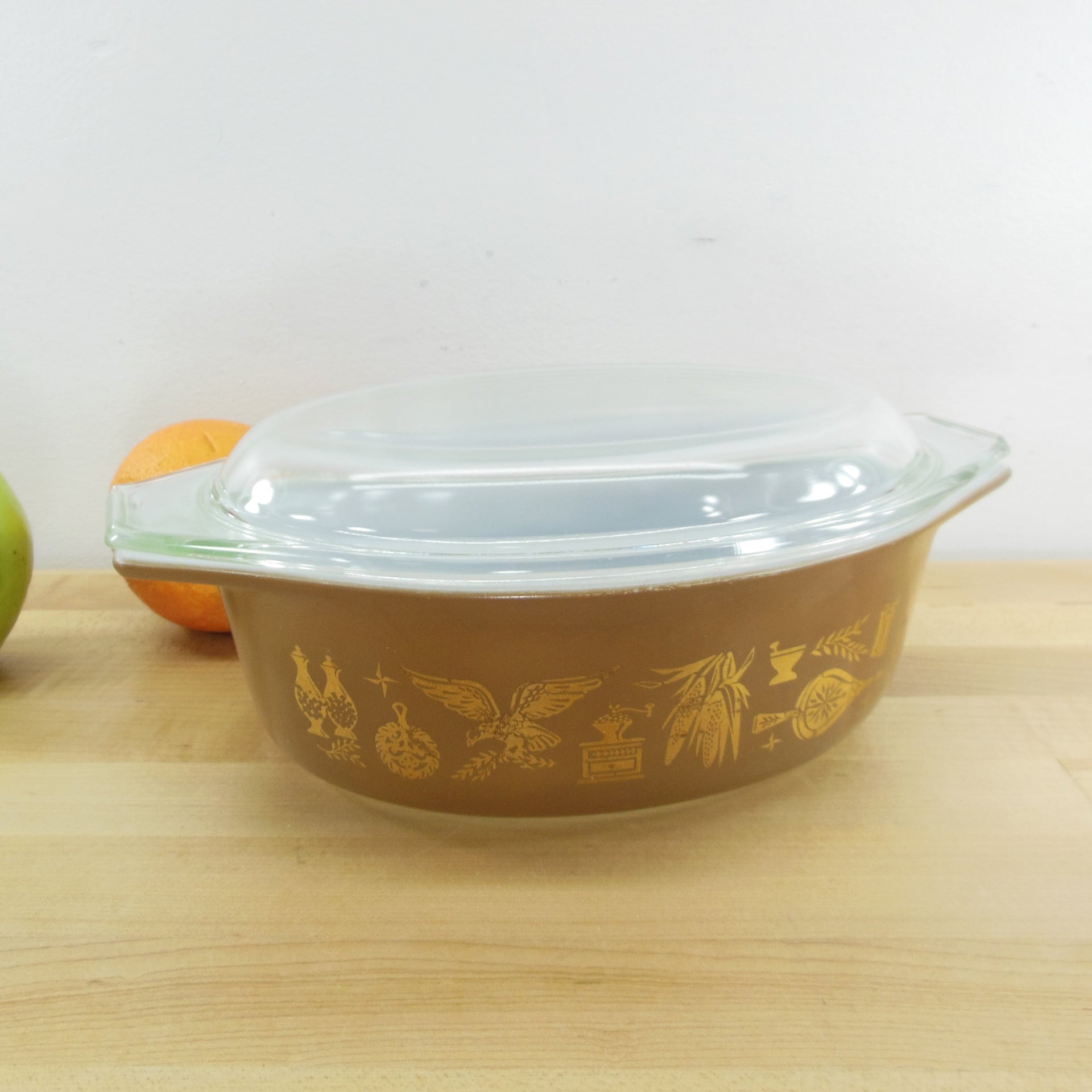 Vintage Pyrex Town And Country Divided Casserole Dish With Lid 1 1/2 QT