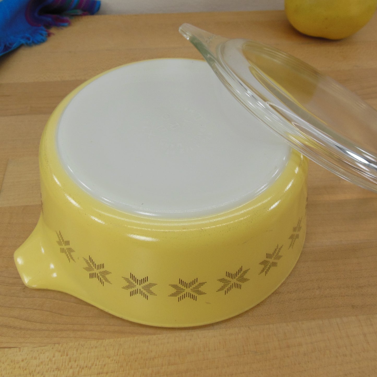 Pyrex Glass USA Town & Country 1.5 Quart Divided Casserole Dish