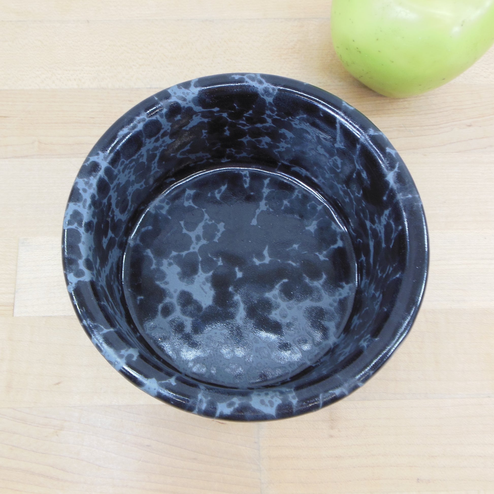Bennington Potters Vermont Black Agate Slate Large Ramekin Ribbed Bowl used