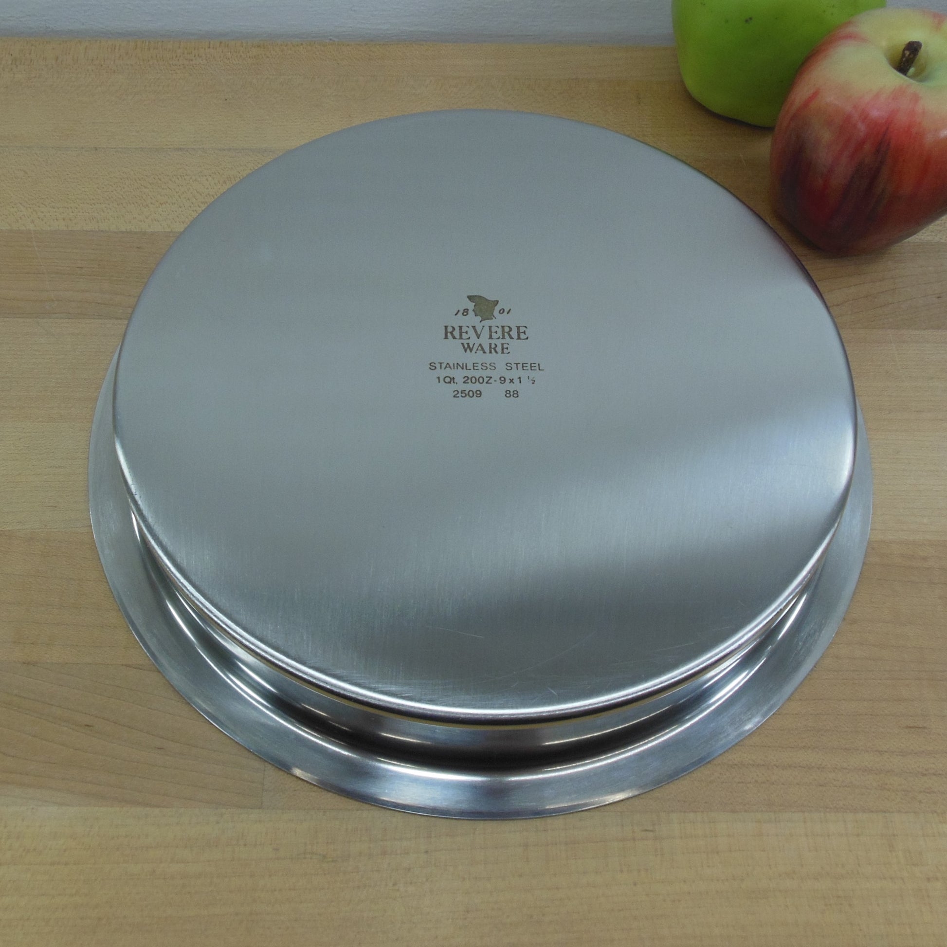 Revere Ware 1988 Stainless Steel 9" Round Cake Pan 2509 Vintage