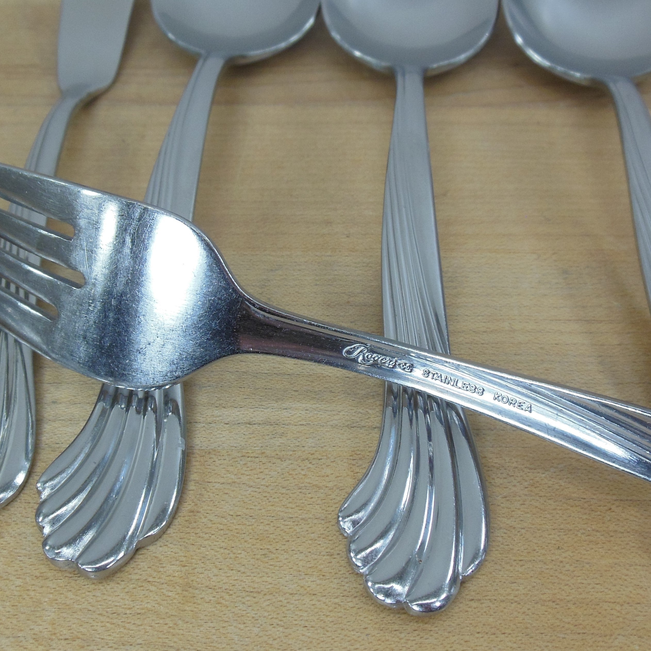 Olde Boston Stainless store by STANLEY ROBERTS Fiddle Wings Flatware Korea 38pc