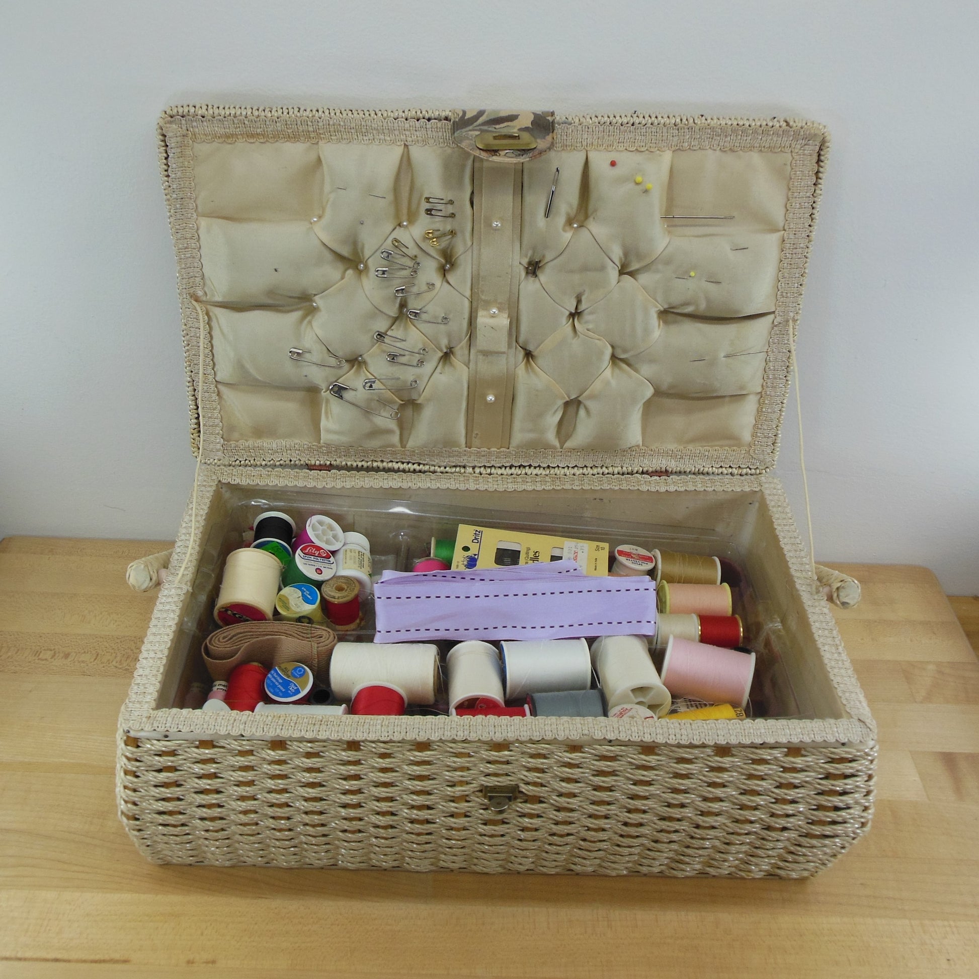 Estate Wicker Woven Sewing Box Basket with Notions Thread Needles Vintage