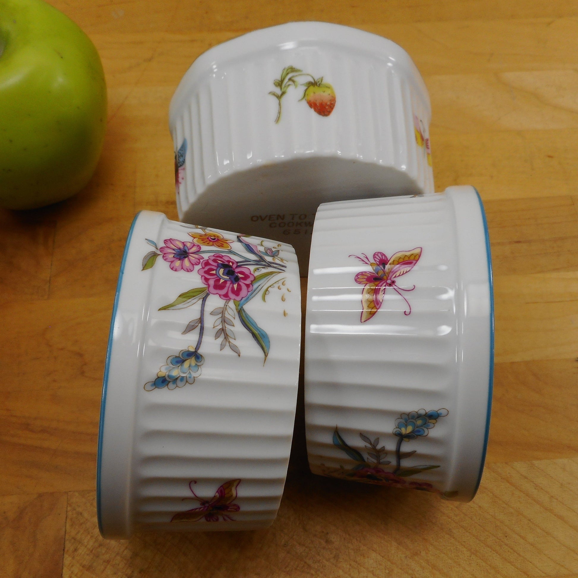 Sadek Andrea Jardin Fruit Butterflies Strawberry Oven To Table Porcelain Cookware - Trio 4" Ramekins Unused