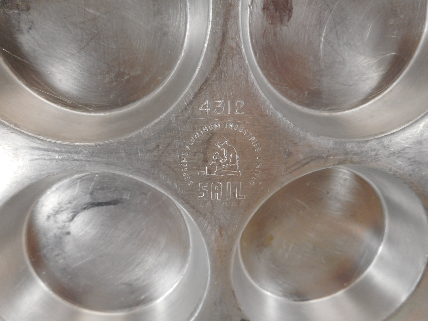 SAIL Canada Supreme Aluminum Industries Ltd. Pair Muffin Tart Baking Pans 12 Hole