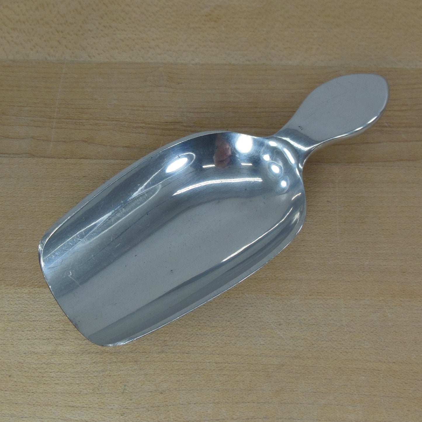 Stieff Pewter Colonial Williamsburg Restoration Scoop 4.75"