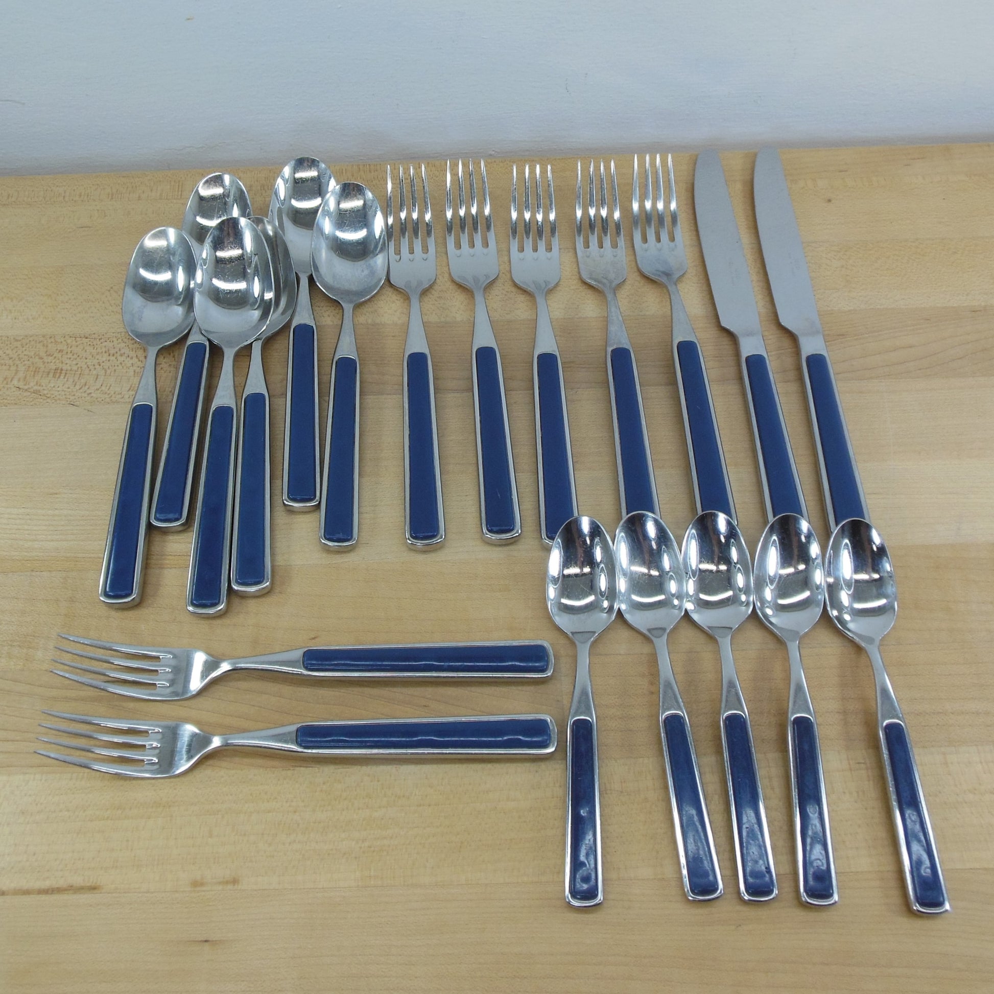 Seed France Stainless Flatware Blue Handle - Partial Set 20 Pieces