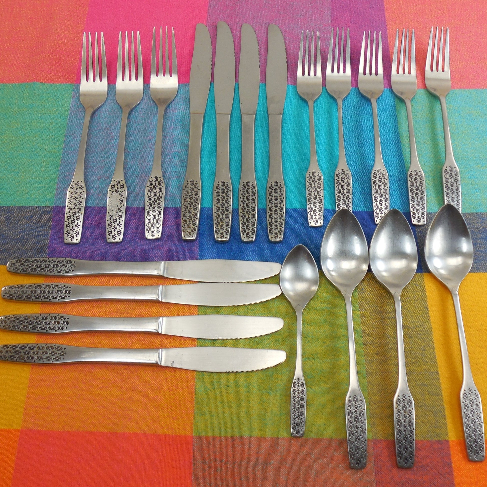 Viners Empire - Shape Pattern Stainless Flatware 20 Piece lot -  Spoon Fork Knives Vintage Used