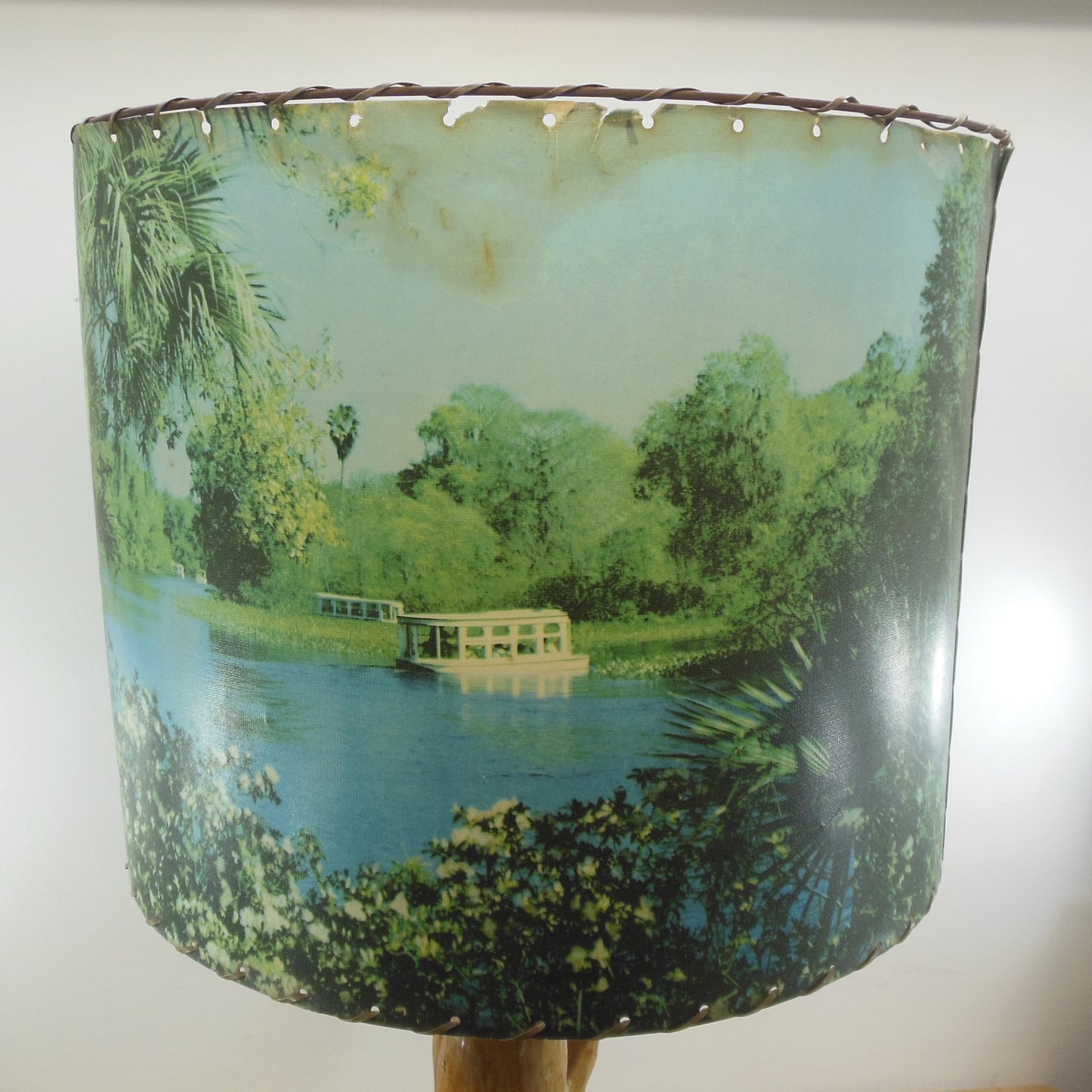 Silver Springs Florida Rare Souvenir Cypress Knee Lamp Fiberglass Shade Glass Bottom Boat