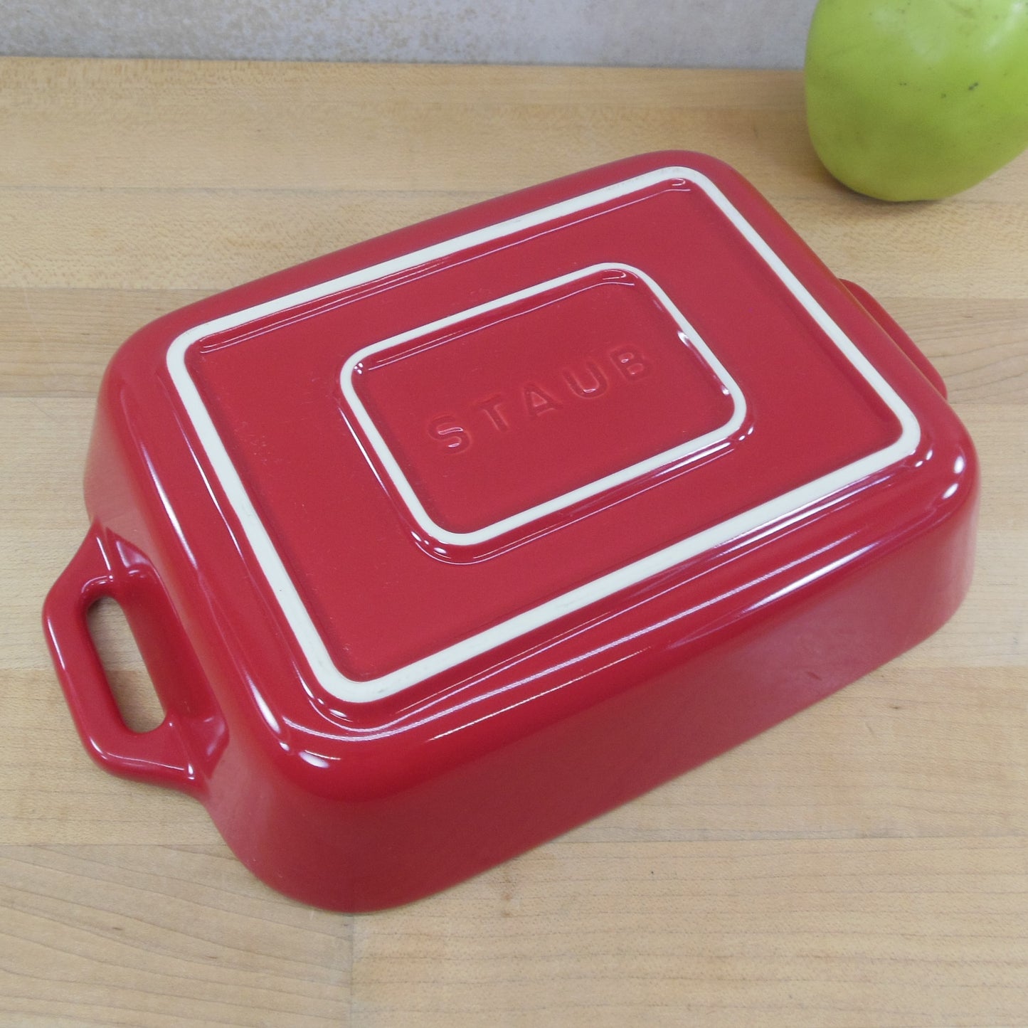 Staub Red Ceramic Rectangular Baking Dish 6.5" x 8.5" Unused white