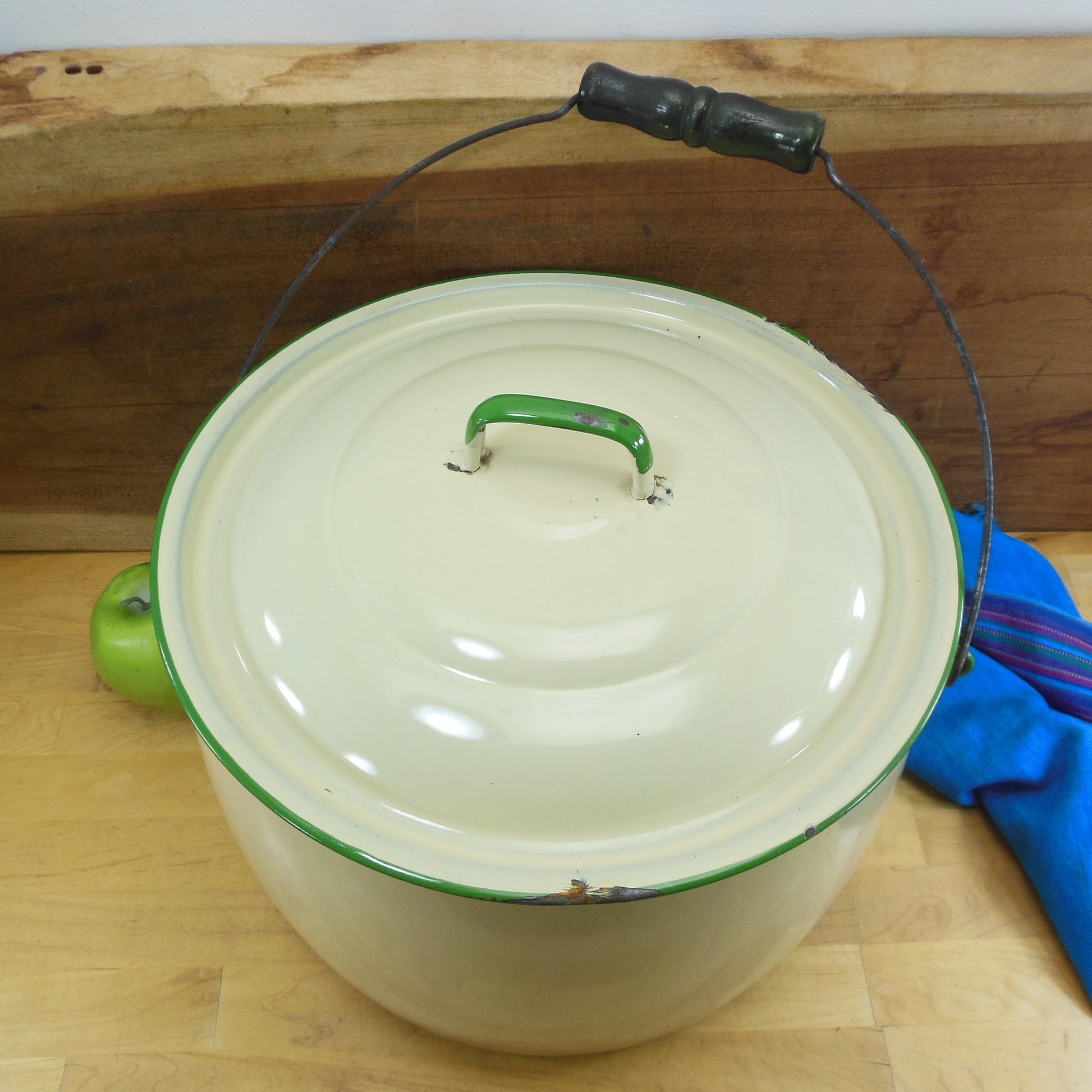 Green Enamel Cookware Set – Shiro Cedar