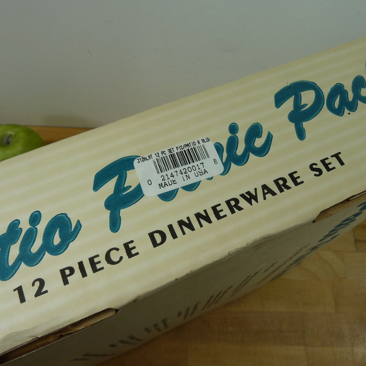 Texas Ware PMC Patio Picnic Pack NOS Boxed 12 Piece Set Dinnerware Bar Code
