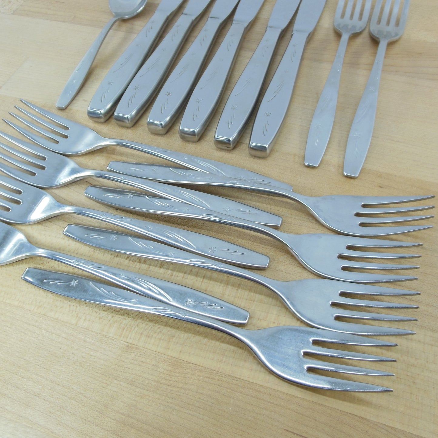 International Deluxe Tonight Atomic Starburst Stainless Flatware 17 Pieces Vintage