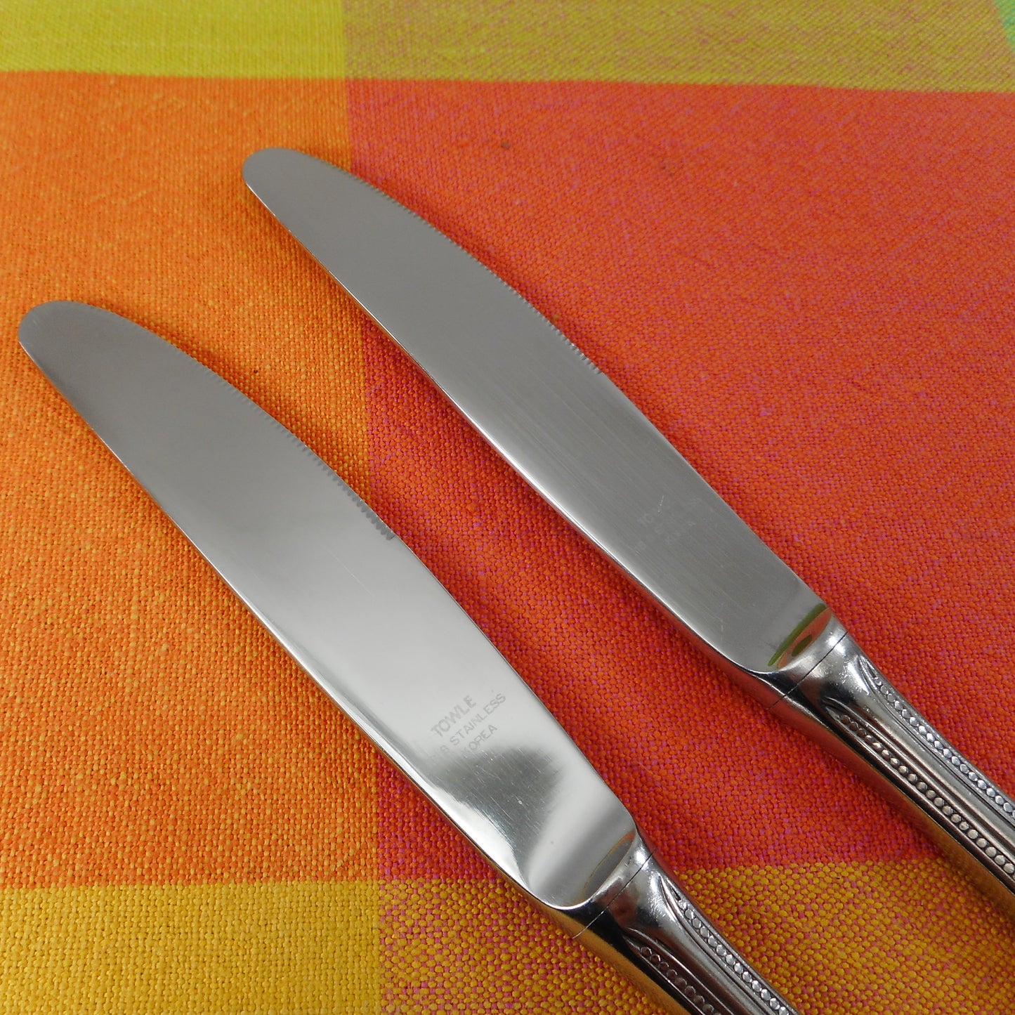 Towle Korea Antique Beaded 18/8 Stainless Dinner Knife Pair Vintage