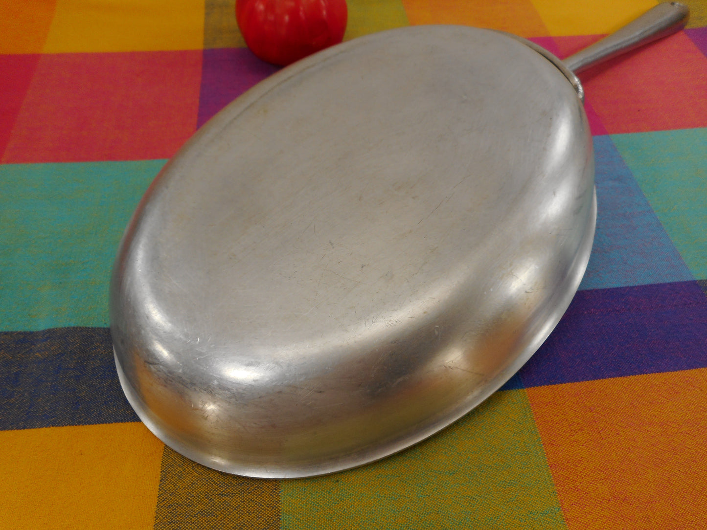 Unbranded All Aluminum Stainless Clad Interior 12" Oval Skillet Fish Pan - Handle Defect Used