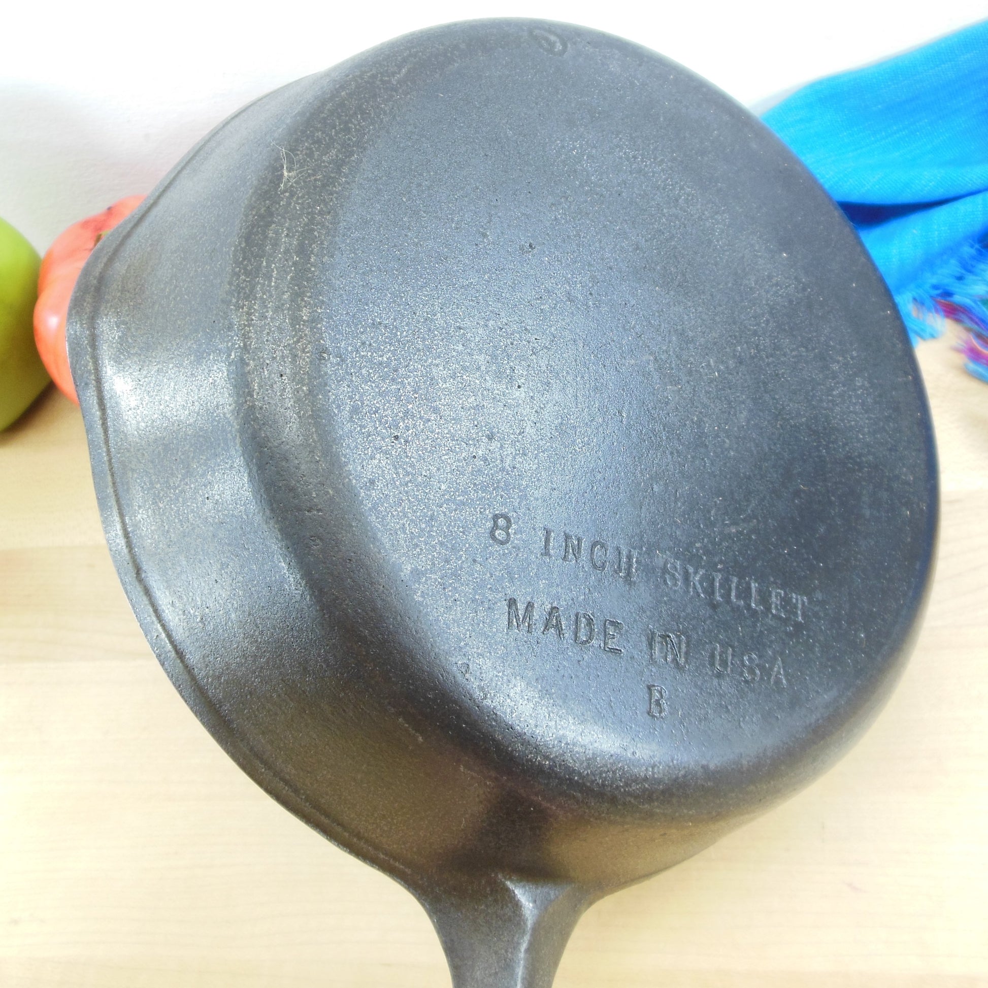 NICE Set Vintage Cast Iron 8 and 5 Unmarked Smooth Bottom Skillets 