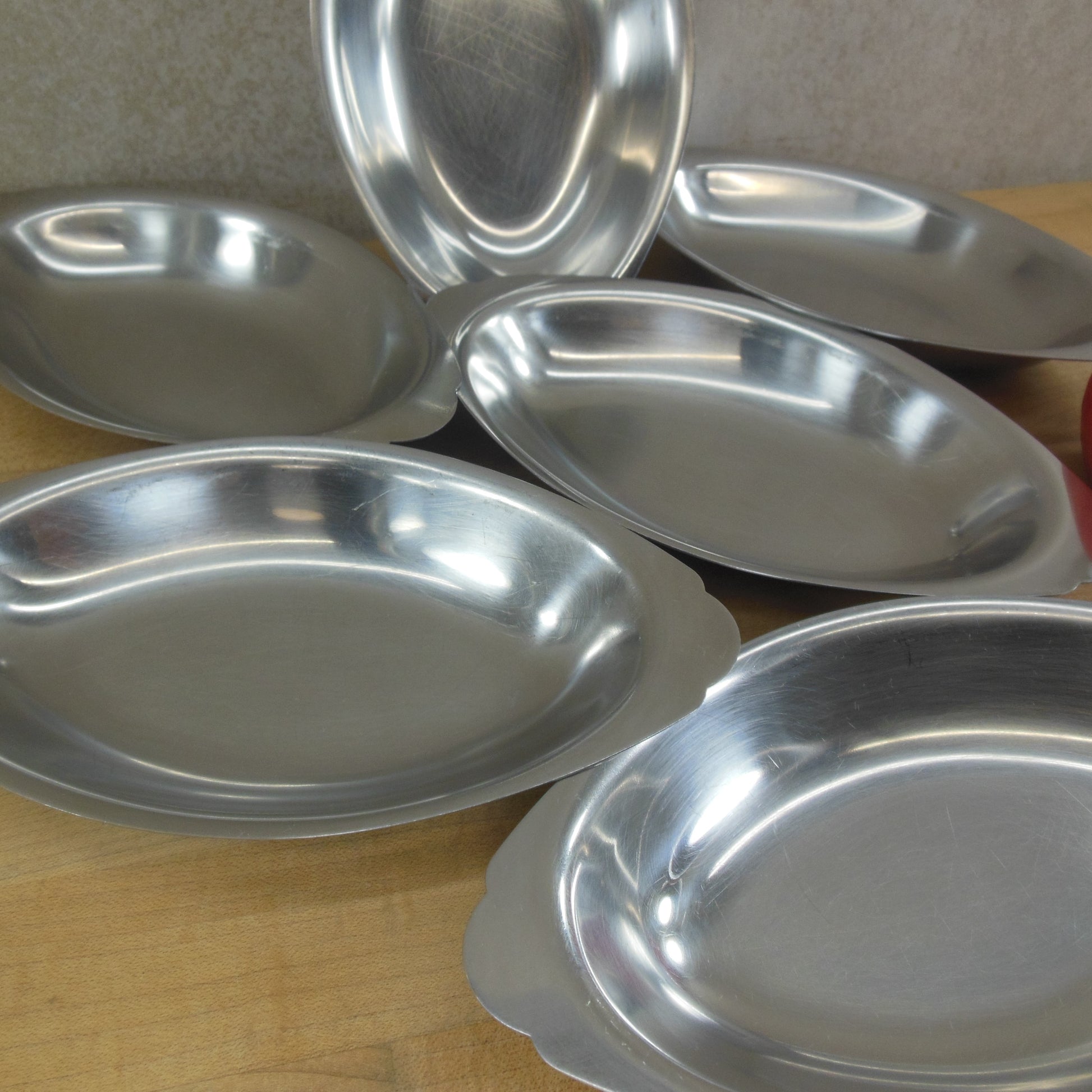 Vollrath Japan 47428 Stainless 8 Oz. Oval Au Gratin Dish - 6 Set Used