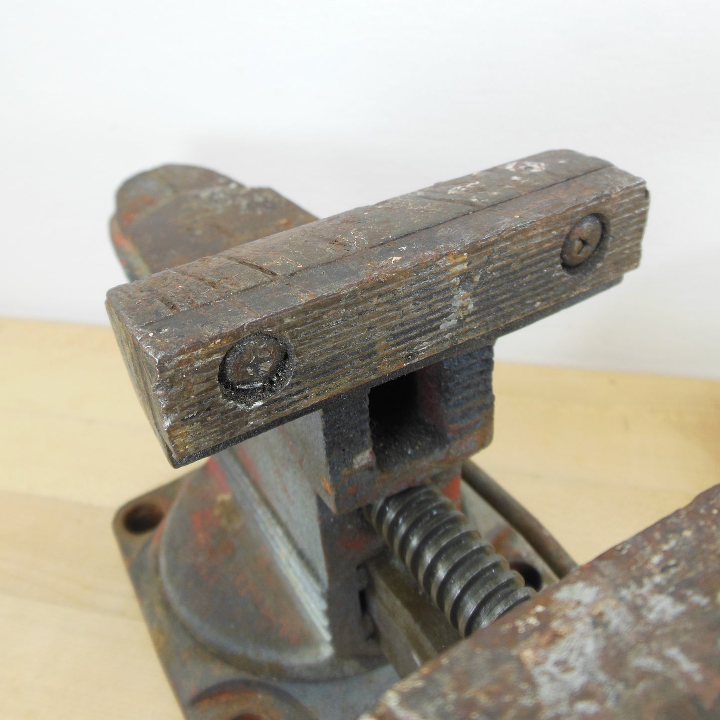 Unbranded USA 121057 Swivel Bench Vise Anvil 3-1/2" Jaws Removable