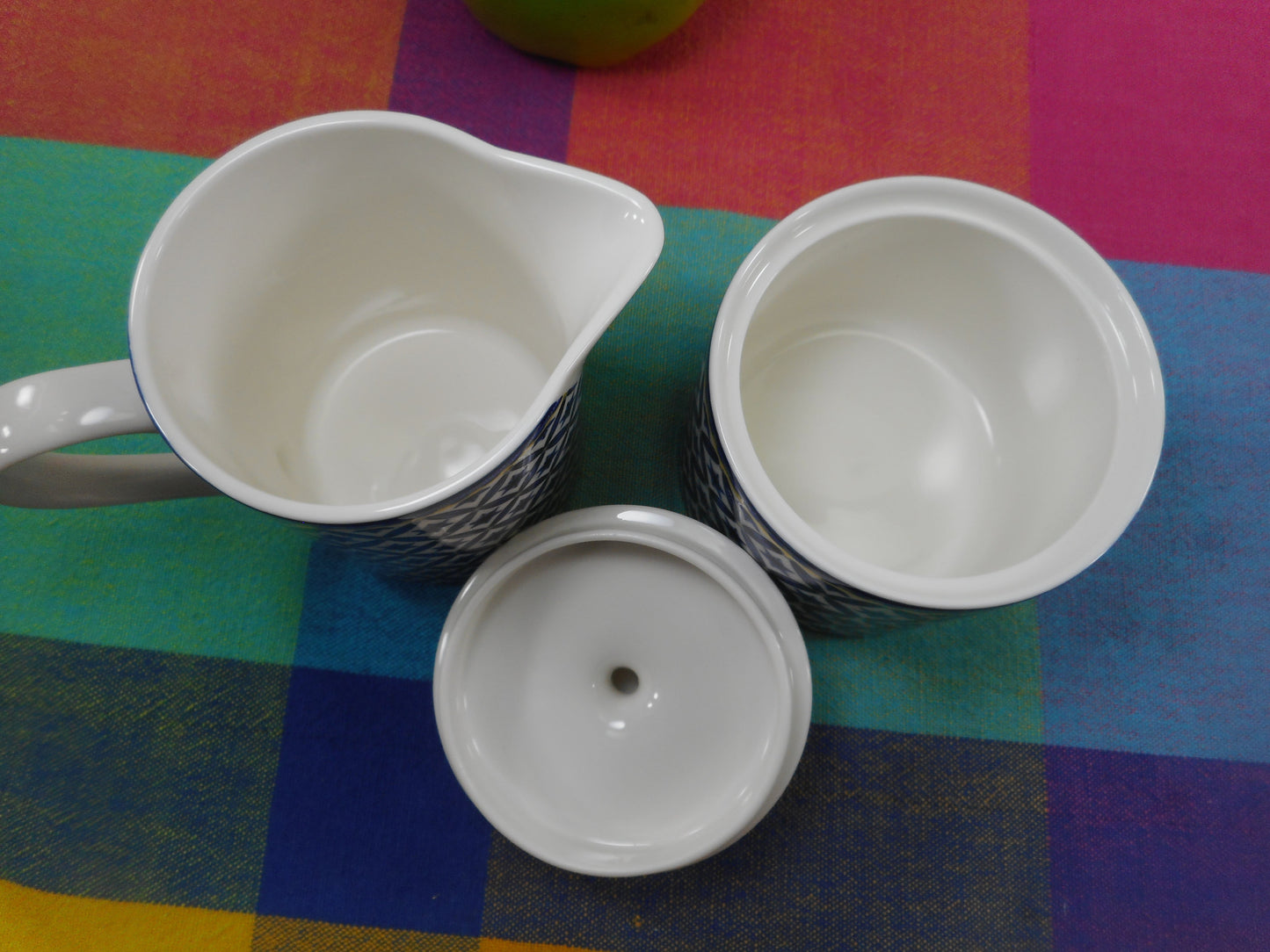 Victoria & Beale Williamsburg Fine Porcelain - Lidded Sugar Bowl & Creamer Set Unused