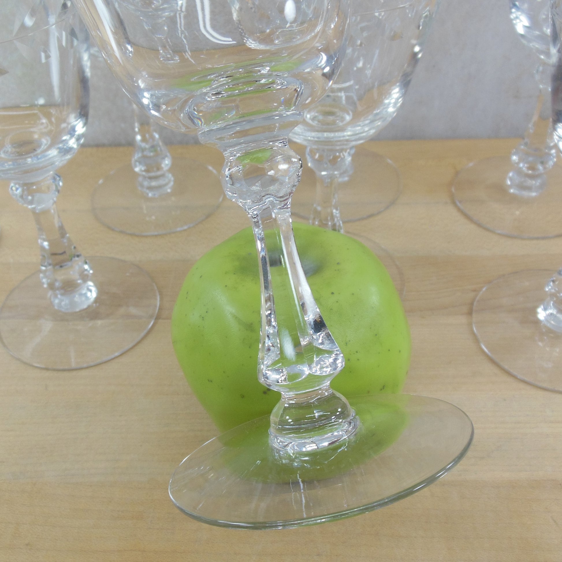 Cambridge Glass Laurel Wreath Stem 3700- Water Glasses Stemware 8