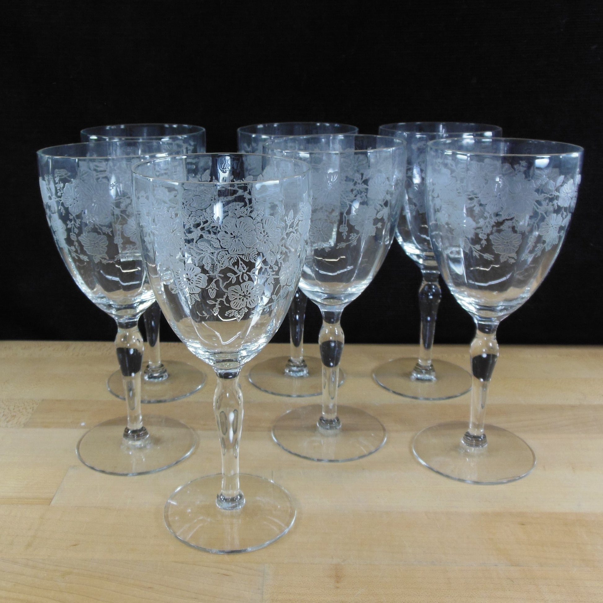 Unknown Maker UNK2629 Elegant Floral Etched Crystal Water Glass Goblet - 7 Set