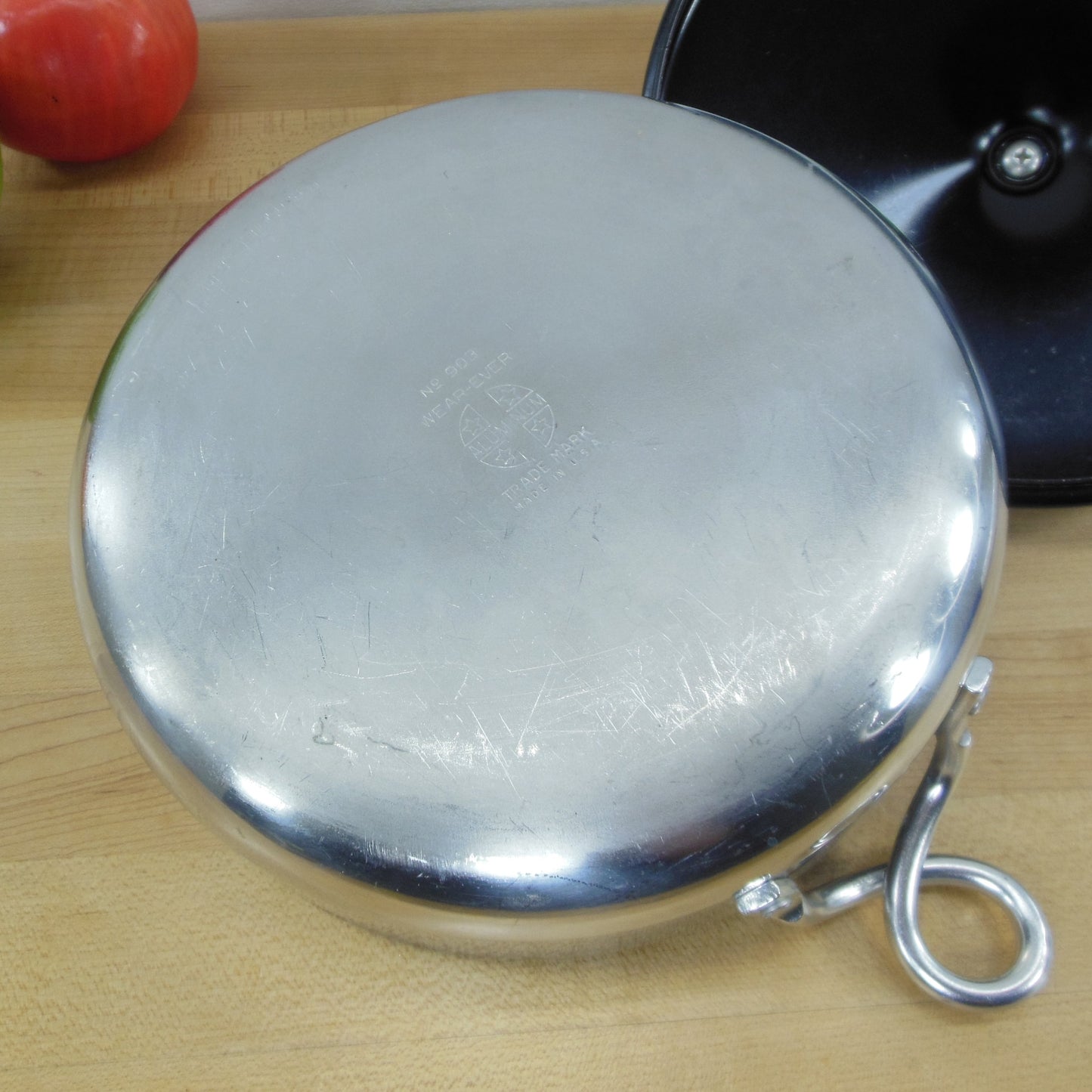 Wear Ever USA Aluminum Non-stick 8" Brazier Pan #903 Black Lid