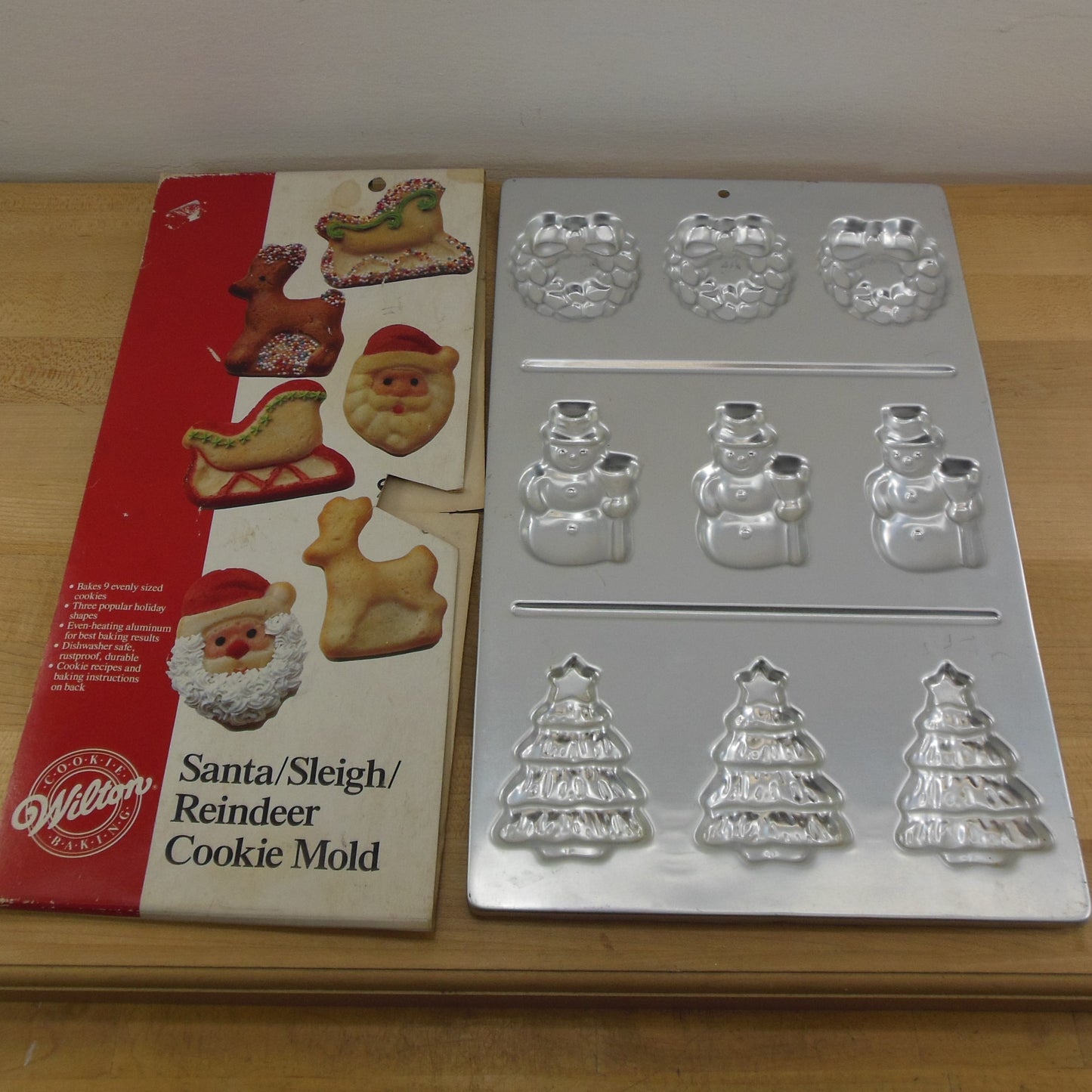 Wilton Aluminum Tree Molds Vintage Jello Molds Christmas Baking Tin Molds  Christmas Tree Mini Tree Cakes Set of 4 Jello Molds 