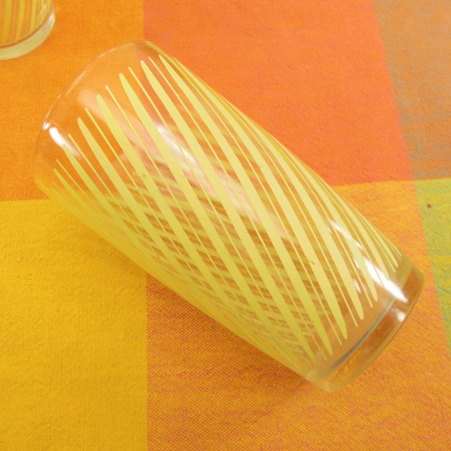 Yellow Swirl Lines Drink Glass Tumbler 4 Set Mid Century Used