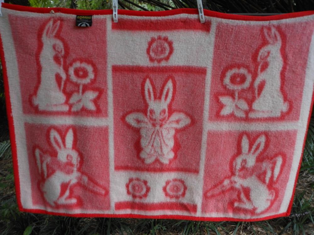 Blanket Baby Crib Stroller Bunnies Flowers Wool Acrylic Rosie Red White Thick Fluffy floral