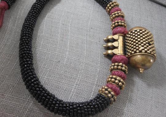 Stunning Ethnic Metal Pendant Black Bead Mauve Fiber Necklace seed beads