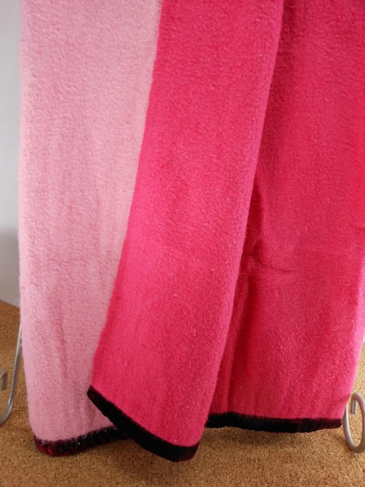 Vintage Blanket Reversible Pink Rose Velveteen Binding Poly Acrylic decorative