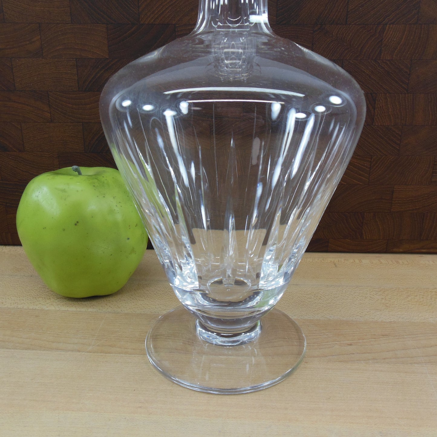 Treasure Chest Sunburst Crystal Cut Glass Vertical Lines Decanter Unused Vintage