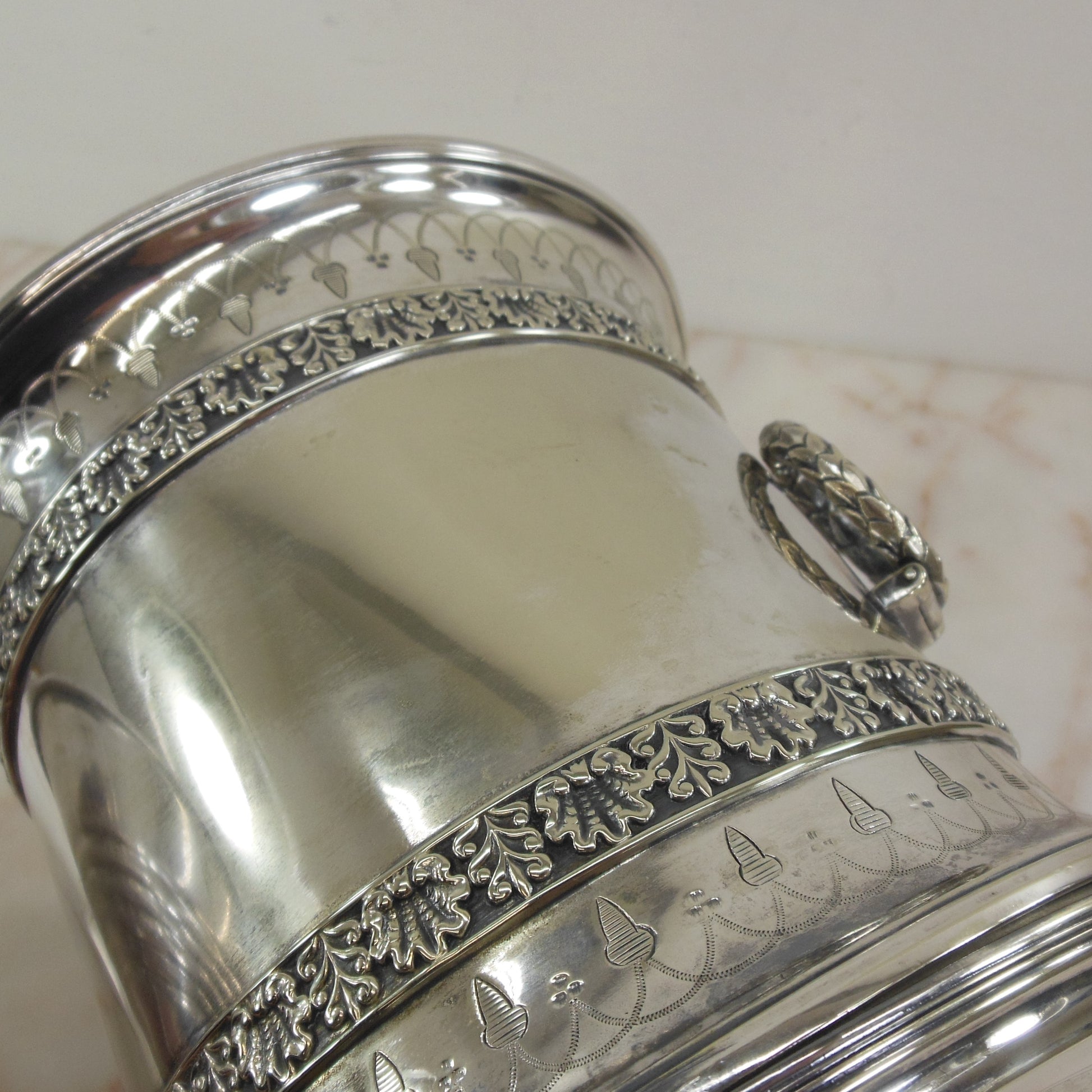 Silverplate Antique Egyptian Revival Sphinx Finial Biscuit Box Jar - 6 Arrow Mark Loss