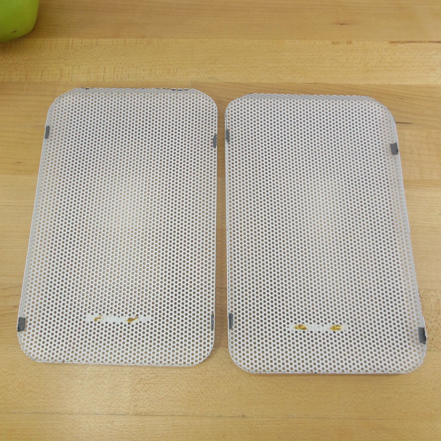 Realistic Minimus 77 White Speaker Replacement Cover Grills Used Vintage